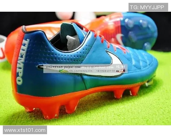 现役顶级球星穿传奇足球鞋展现巅峰技术与经典魅力 现役顶级球星穿传奇足球鞋展现巅峰技术与经典魅力